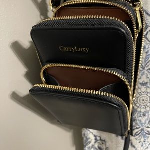 🧡 3 For $20 Small cross body purse